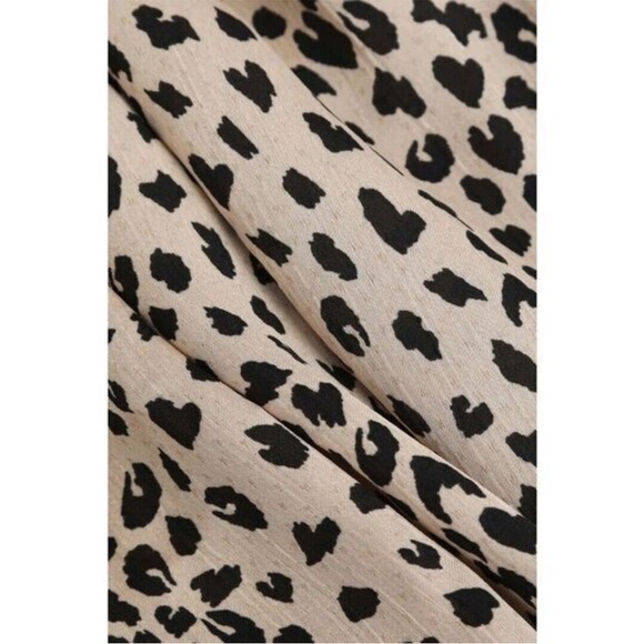 Elegant Leopard Print Maxi Dress - Picture 4 of 4